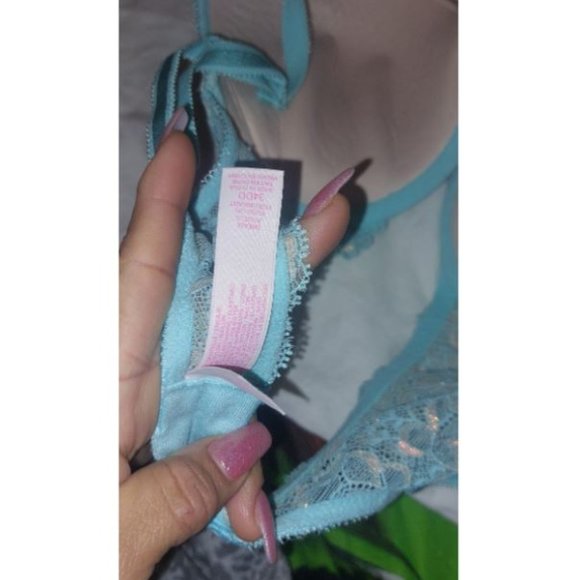 Victoria’s Secret Dream Angels Lace Bra Bundle Of 3 Blue Black 34DD - Picture 4 of 10